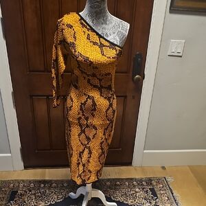 New York & Company One-Shoulder Dress in Orange and Black